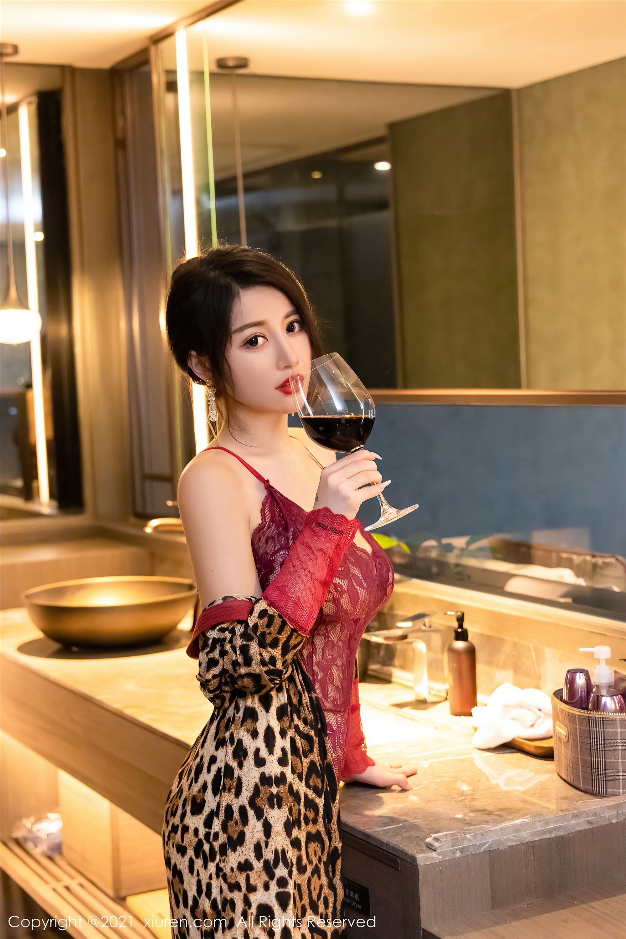 XIUREN秀人网  2021.06.30 No.3605 美七Mia